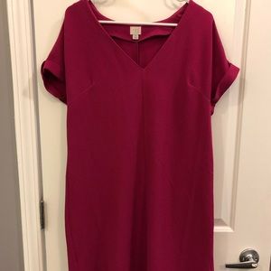 Beautiful deep fuscia v neck tunic dress